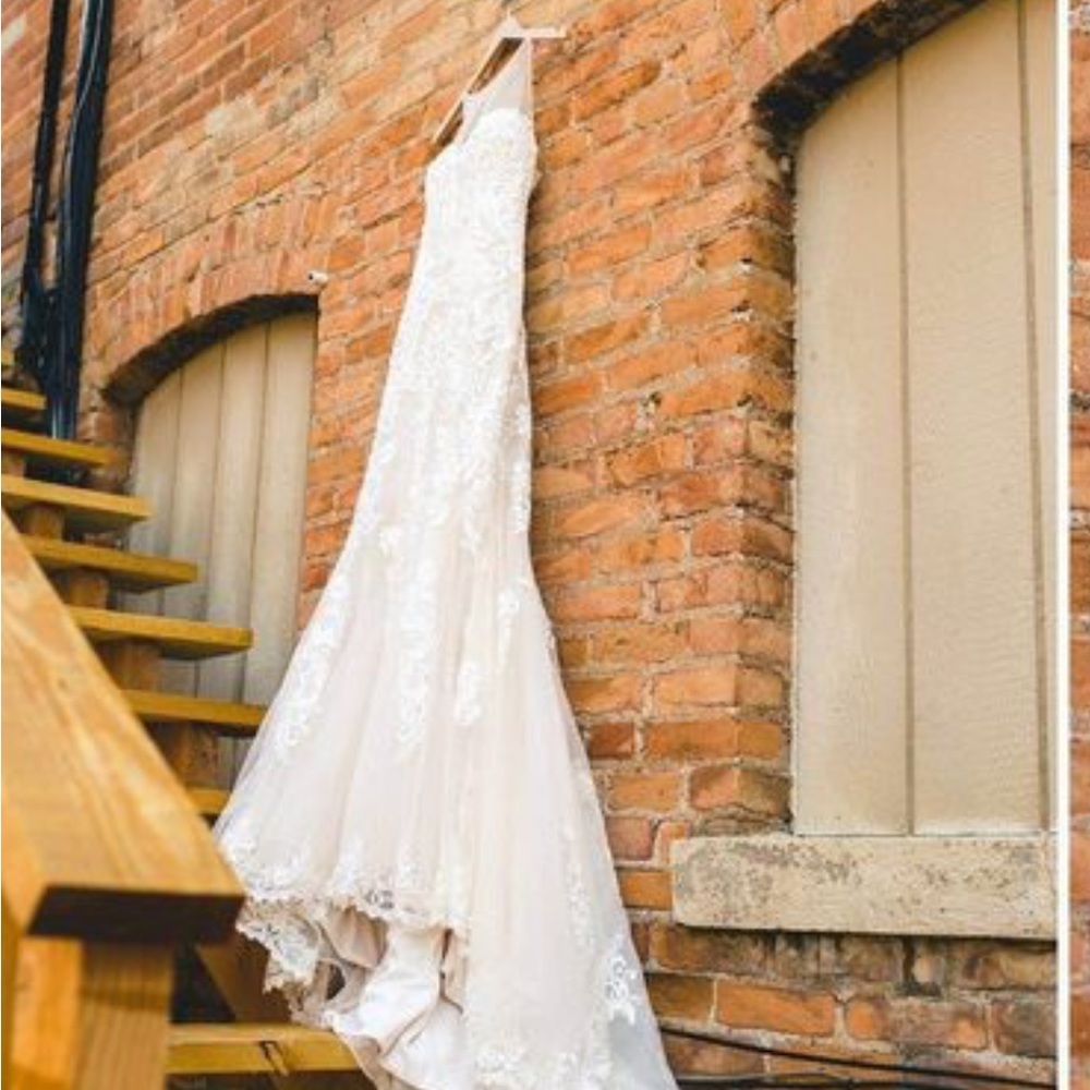 Wedding dress